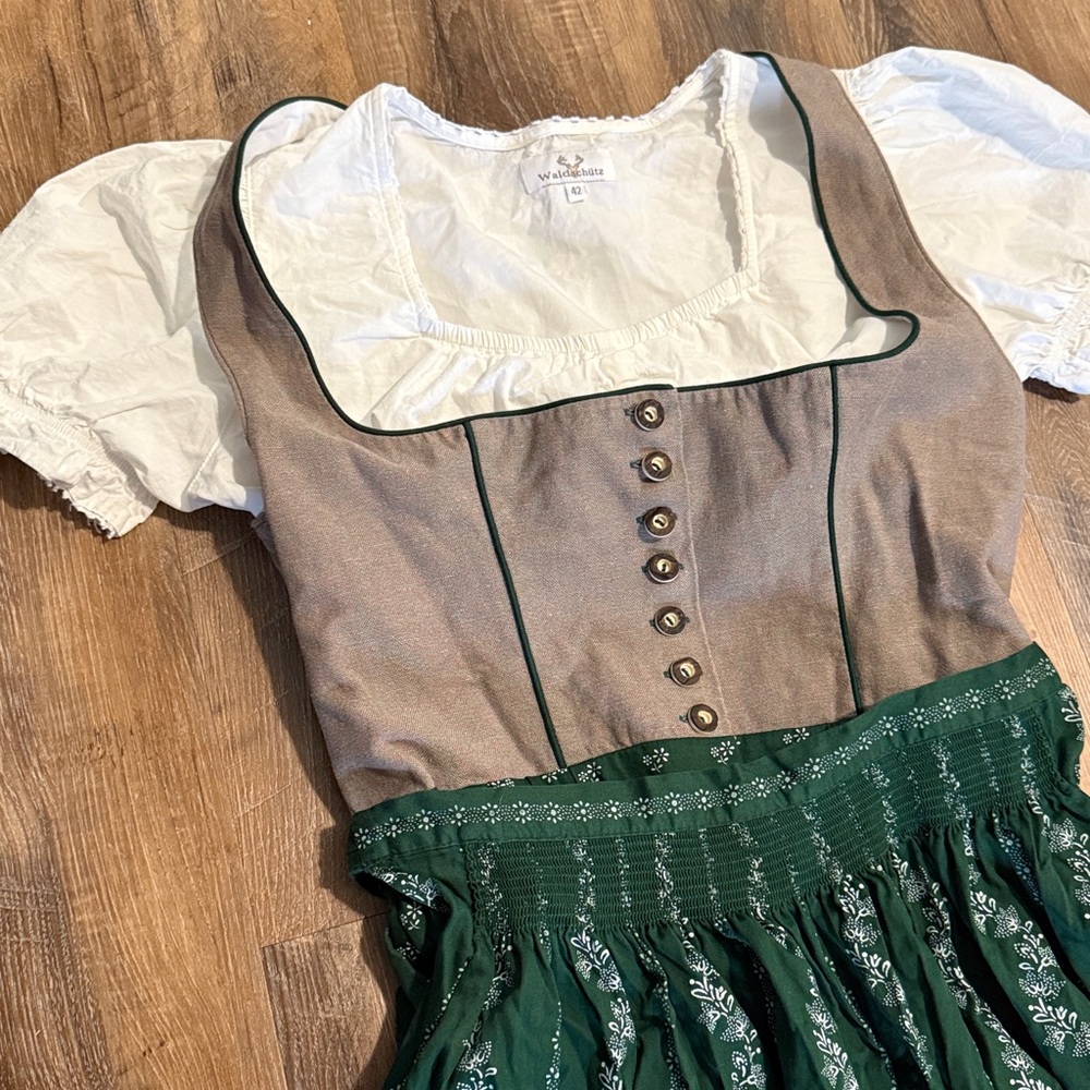 Traditional Green and Brown Dirndl Dress - Picture 2 of 10